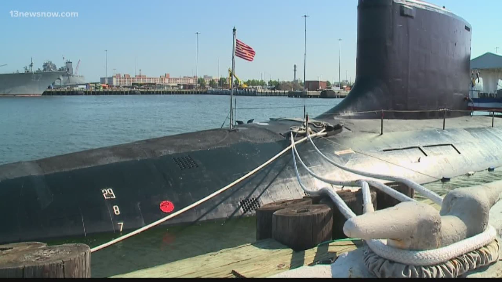 USS John Warner has a new leader, following a change of command ceremony today at Naval Station Norfolk.