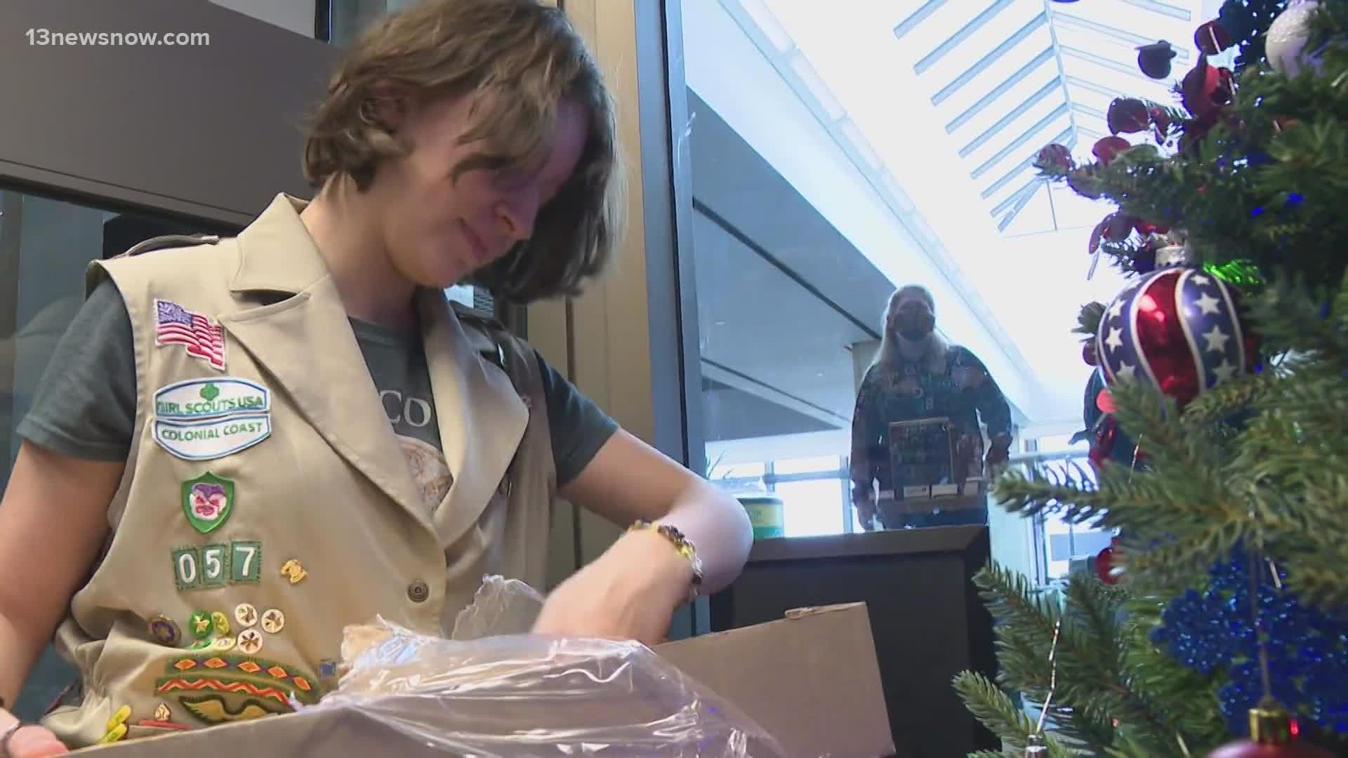 Girl Scouts Deliver Donations To Military Service Members | 13newsnow.com