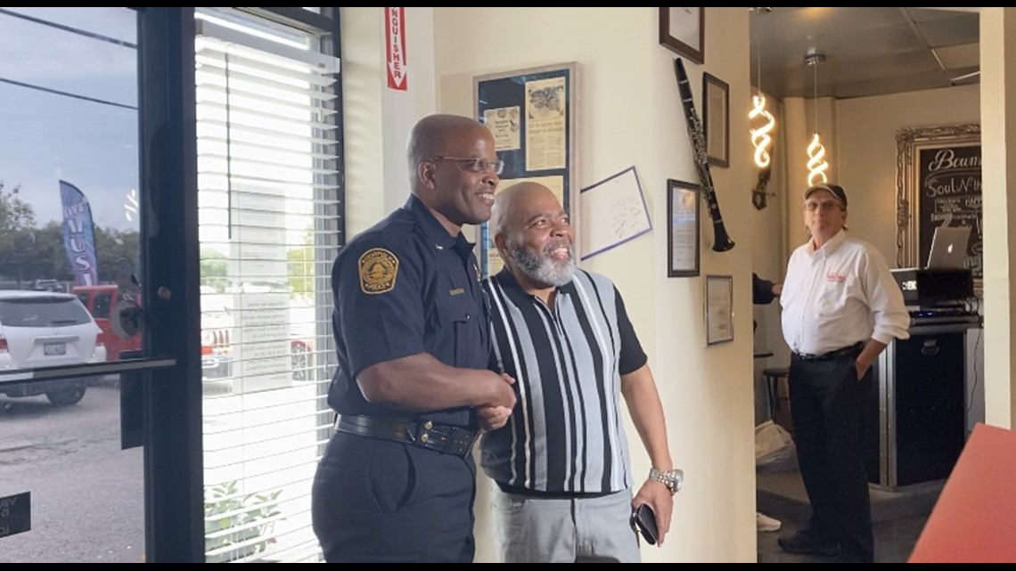 Hampton community says goodbye to Chief Talbot - Vimarsana News