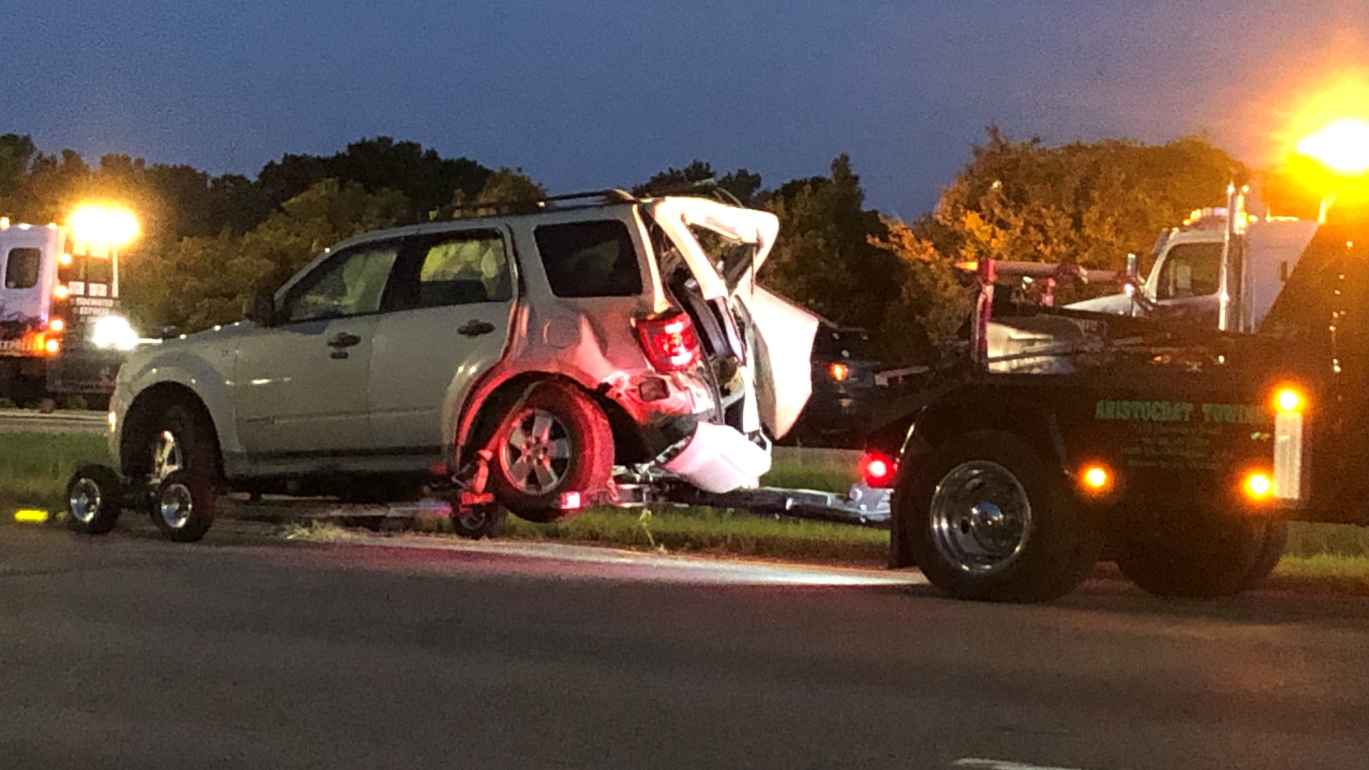 5 people seriously injured in twovehicle crash on I264 in Virginia