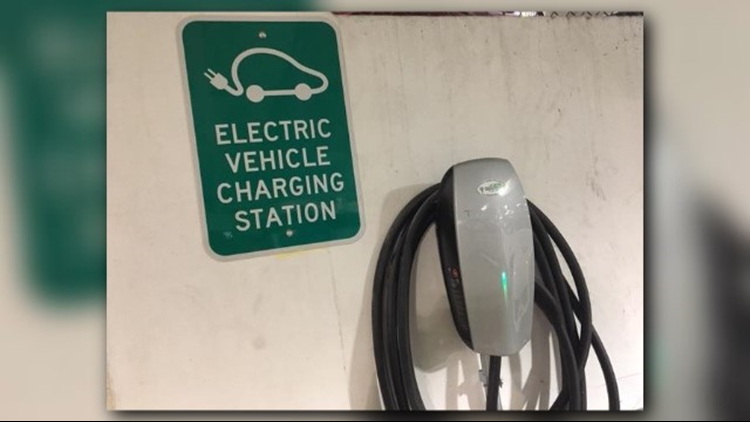 Electric car charging stations installed at four Downtown Norfolk
