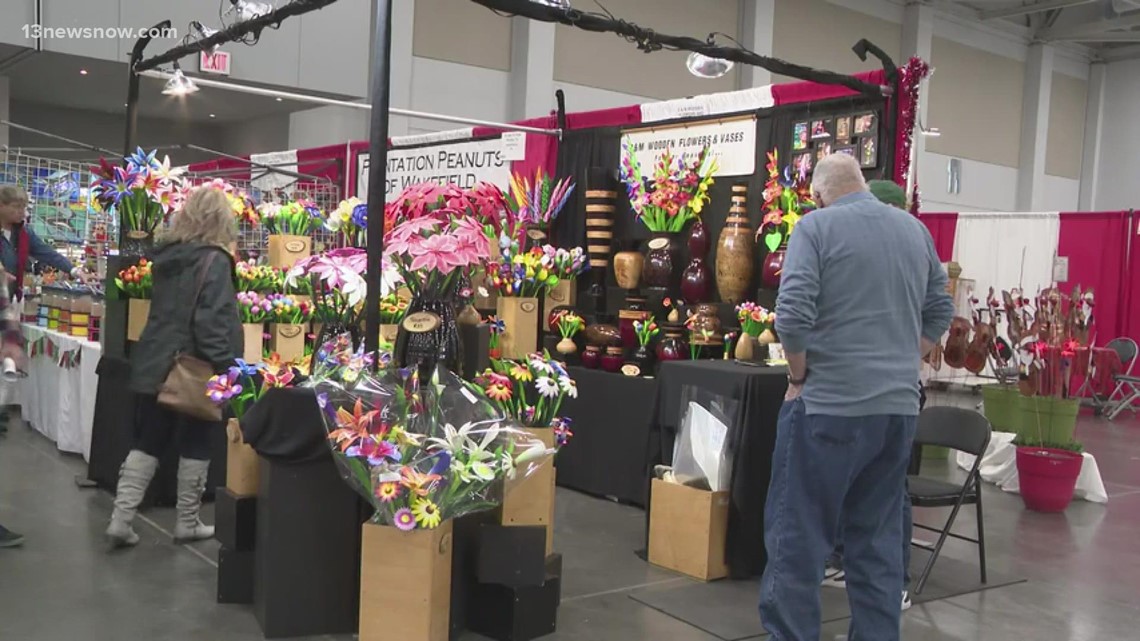 Holidayminded shoppers head to Virginia Beach Christmas Market to find