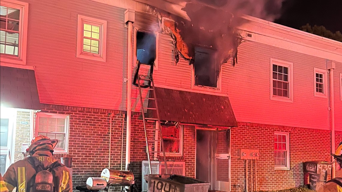 Norfolk overnight apartment fire displaces 12 people | 13newsnow.com
