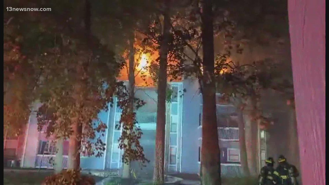 Fire at apartment complex in Hampton, multiple people hurt