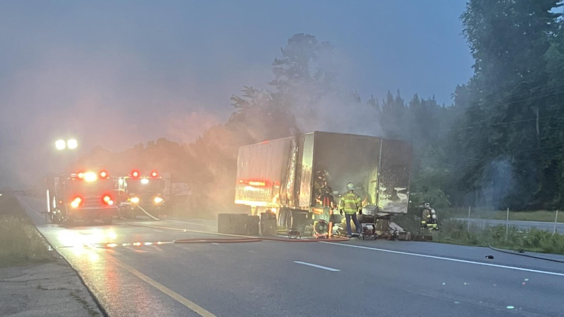 Tractor trailer fire shuts down I-95 south in Sussex County | 13newsnow.com