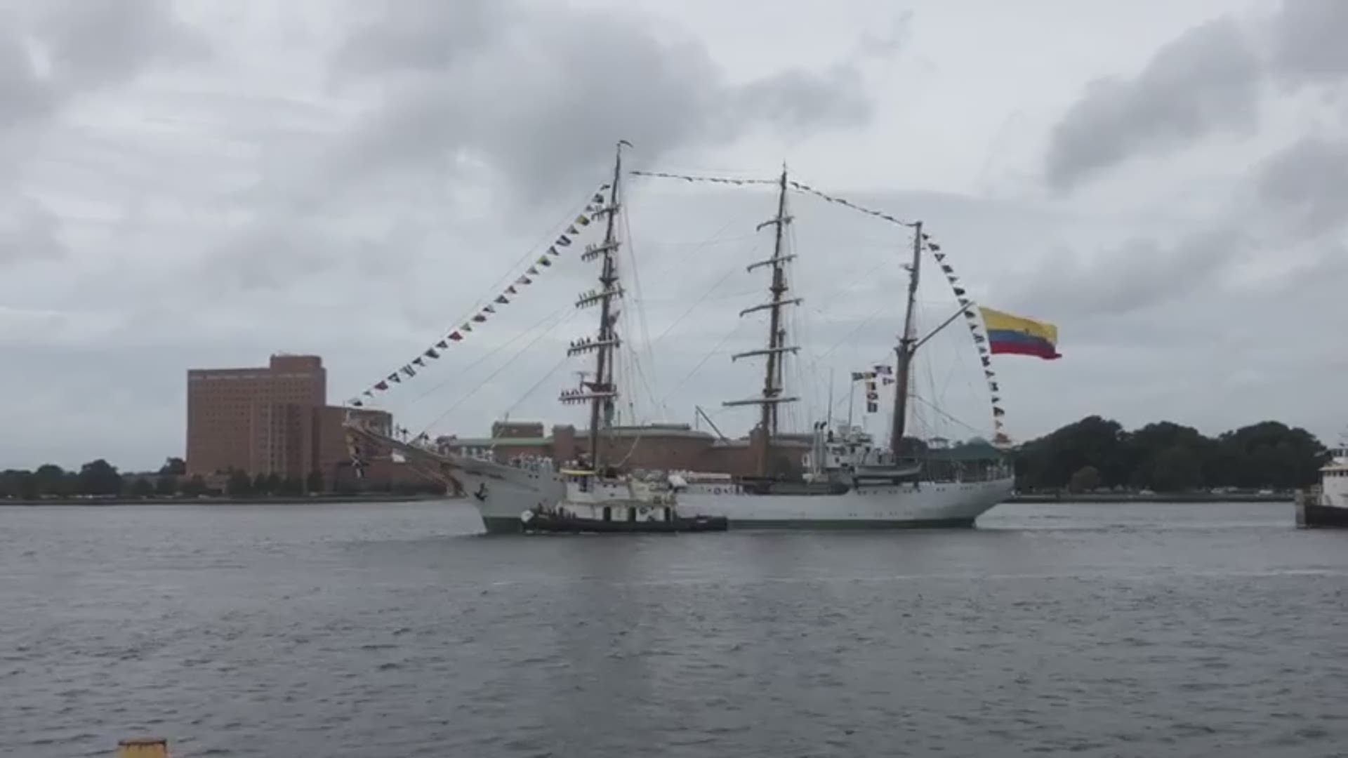 Don Sippel shared video of the Colombian tall ship Arc Gloria pulling into Downtown Norfolk, Va. on September 17, 2018.