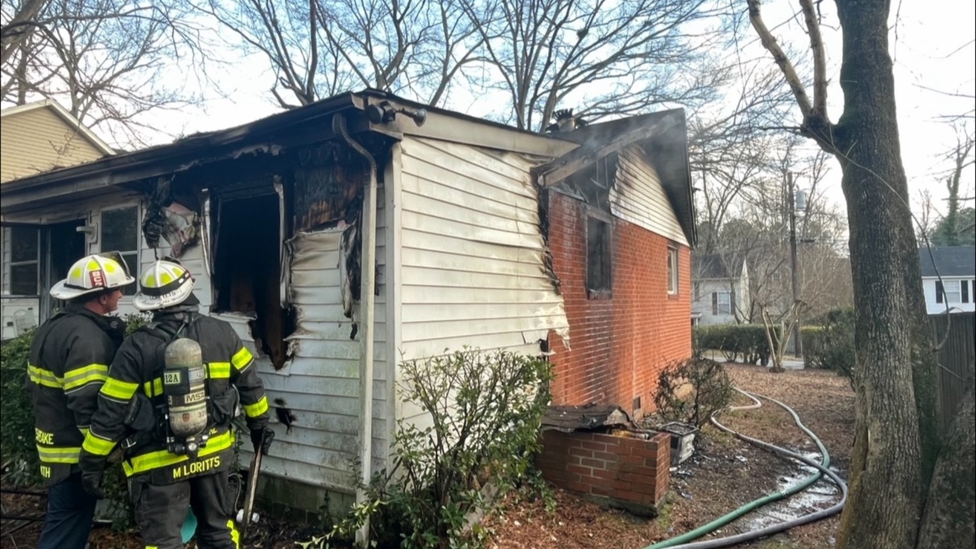 House fire in Chesapeake leaves 2 people, dog displaced | 13newsnow.com