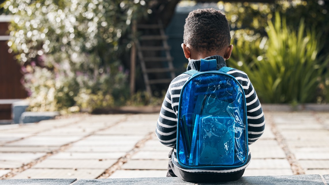 Suffolk Public Schools to hand out clear backpacks - Vimarsana News