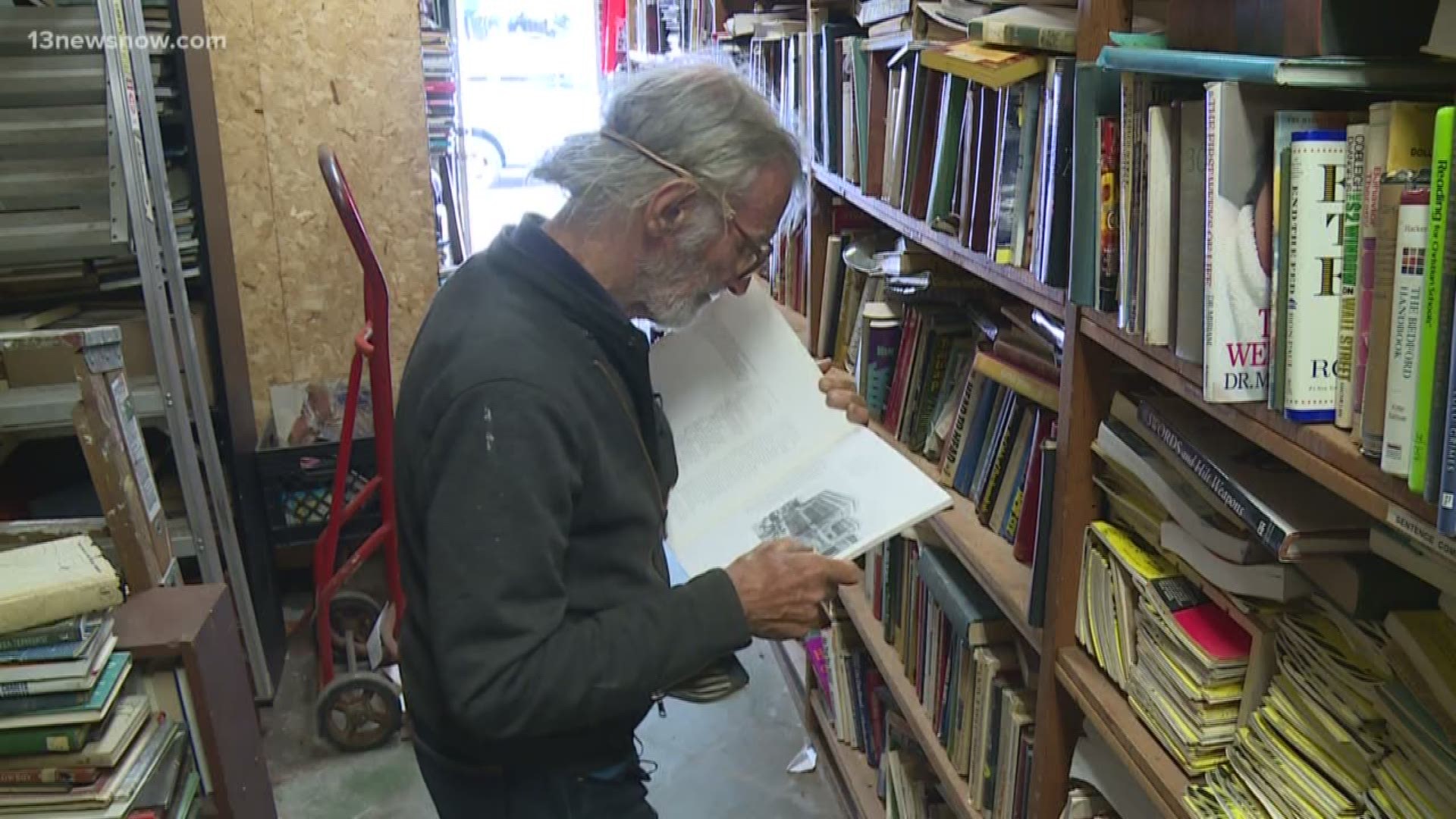 The used book shop isn't organized in any way, but that's exactly how the owner likes it.
