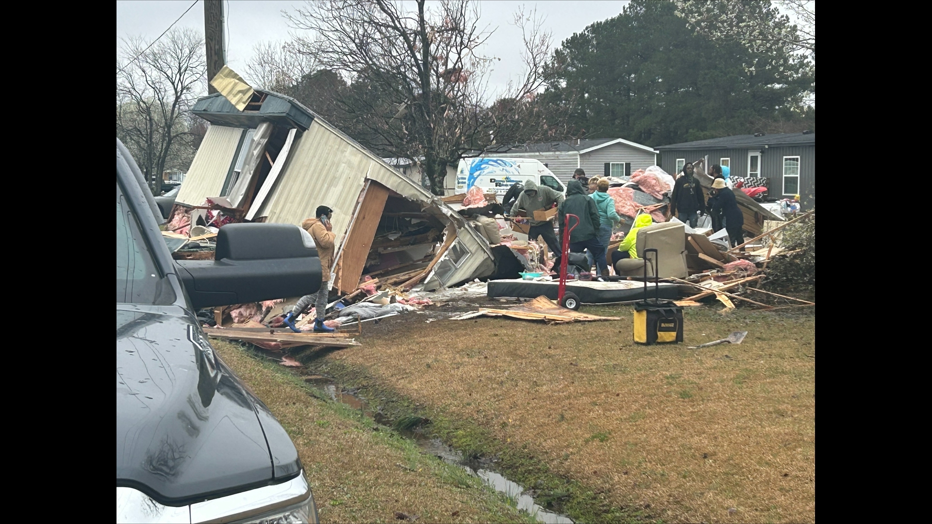 Devastating photos show damage left by tornado in NC neighborhood ...