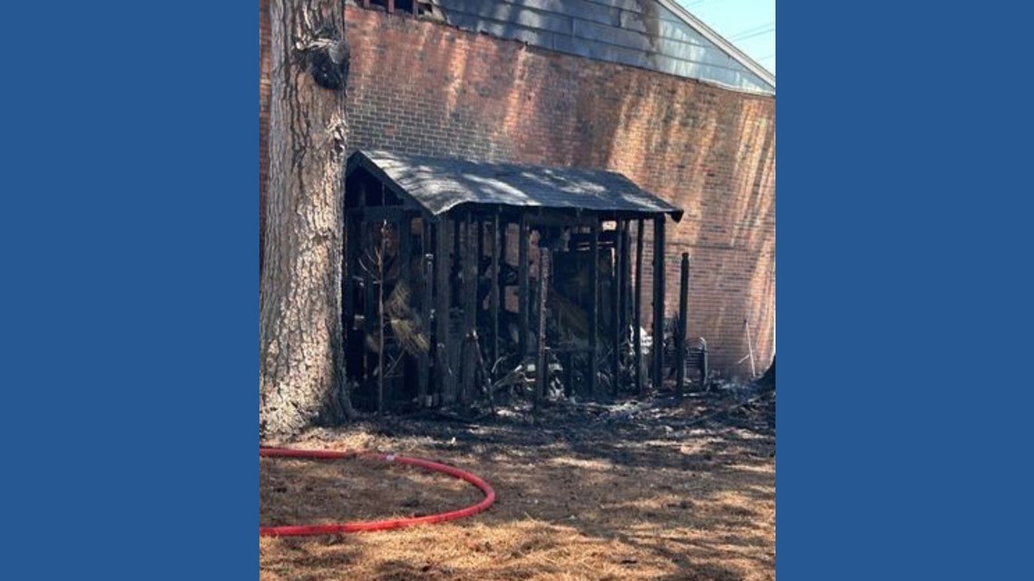 Virginia Beach fire displaces family of 4; investigation underway