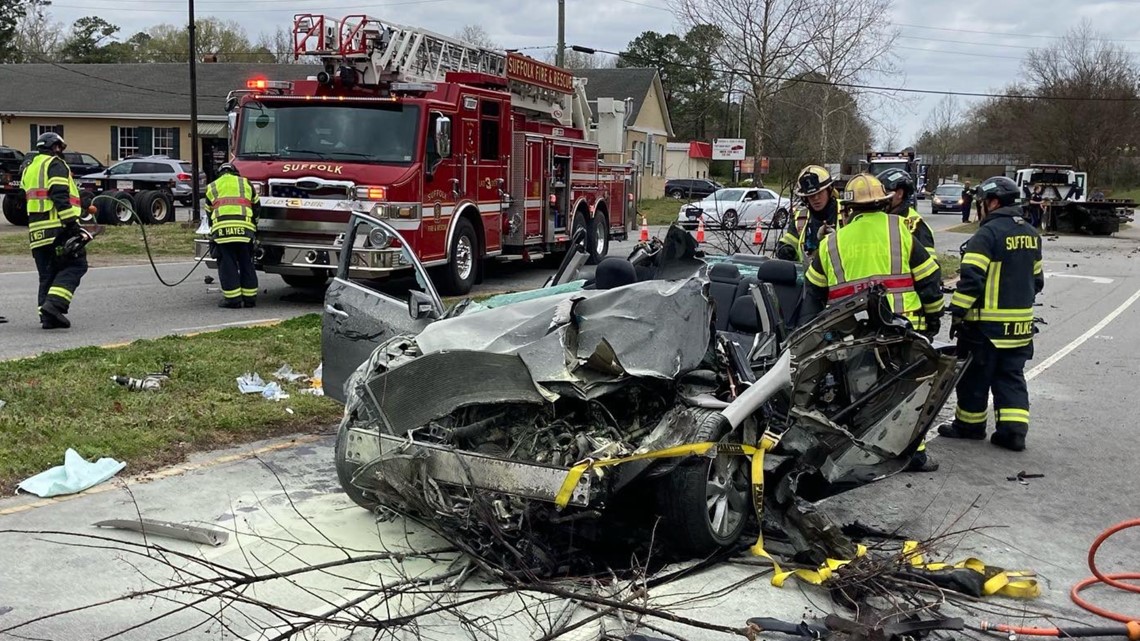 Person Hurt In Crash In Suffolk | 13newsnow.com