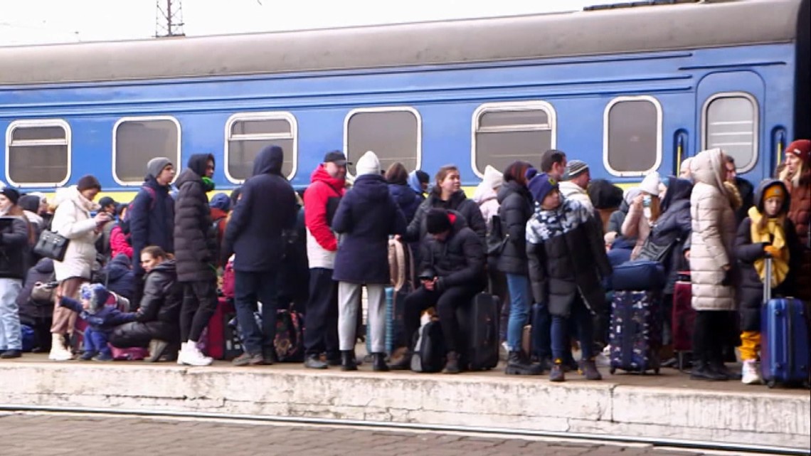 Many Hampton Roads families seek answers for Ukrainian refugees - Vimarsana News
