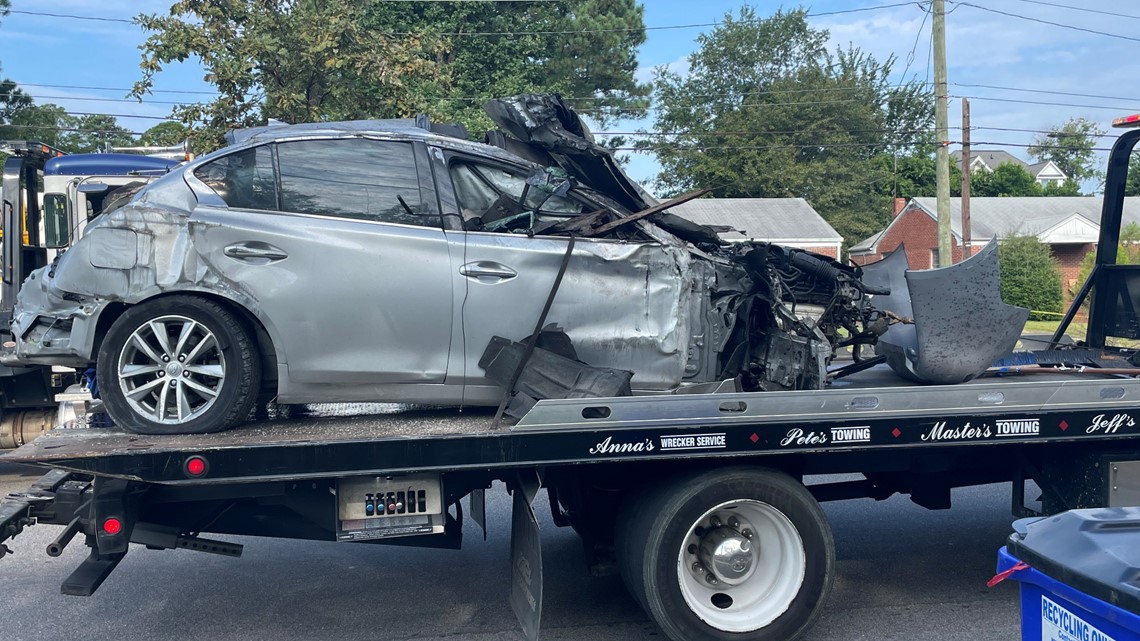 Woman arrested for 2021 crash in Norfolk that killed one person ...