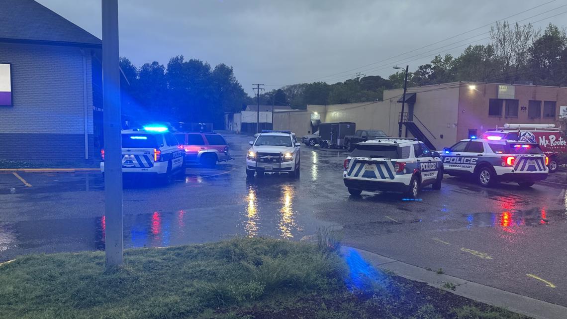 Police investigate possible stabbing on South Military Highway in Virginia Beach