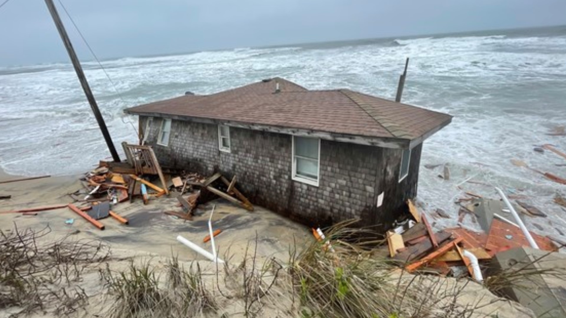 The one-story house was located on East Point Drive, which is close to the North Carolina Highway 12 roundabout that leads to the Jug Handle Bridge.