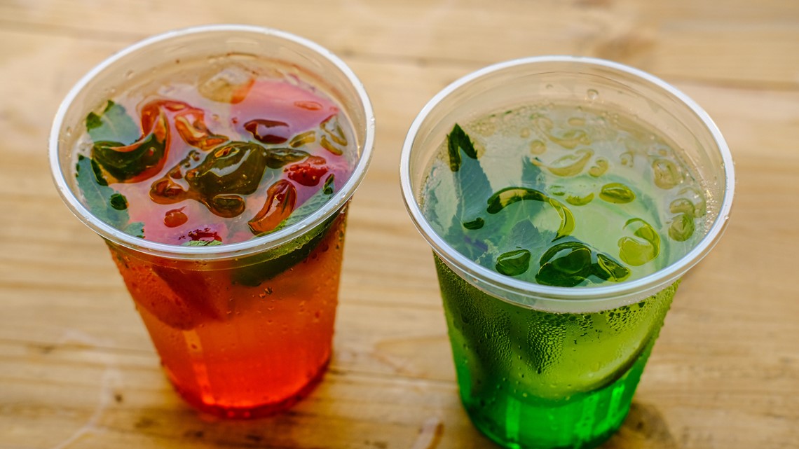 Virginia lawmakers extend cocktail to-go orders through 2024 - Vimarsana News