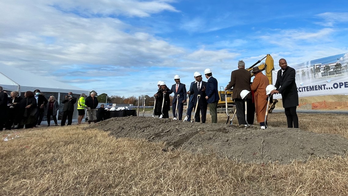 City officials break ground on Portsmouth Rivers Casino