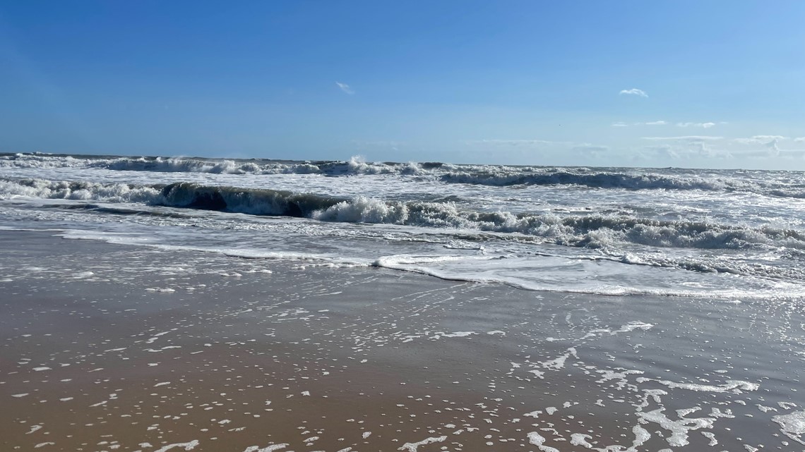 Rip current warnings in Virginia Beach for Labor Day weekend