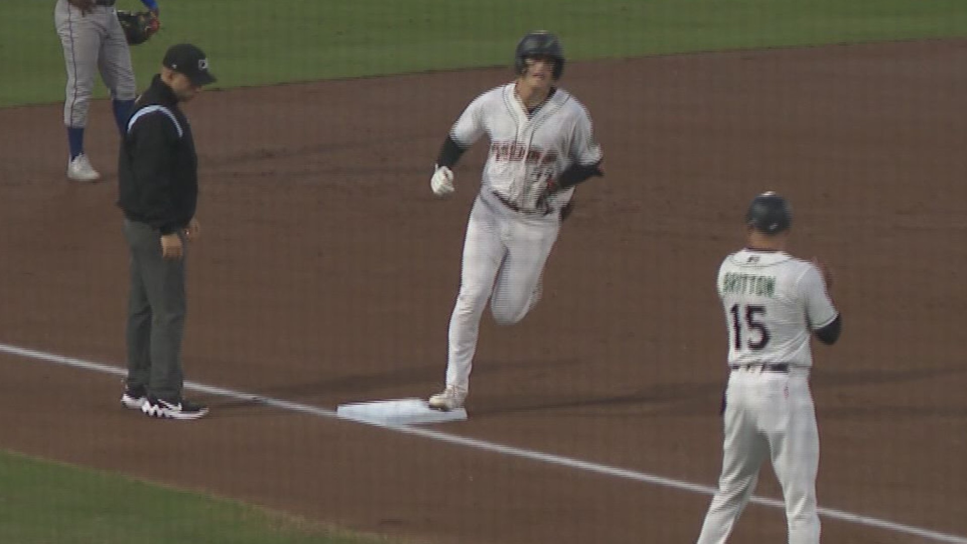 Norfolk Tides win game to deadlock series with Durham Bulls and force a game-three 13newsnow