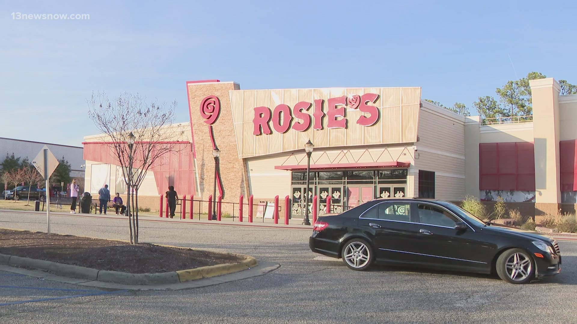 Hampton City Council members voted to allow Rosie’s to extend its operating hours to 24 hours a day.