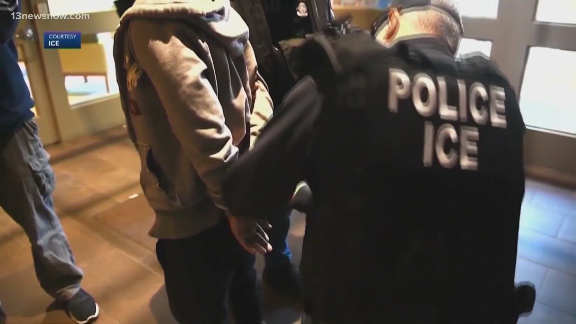 Know your rights: What advocates say you should do if ICE shows up at ...
