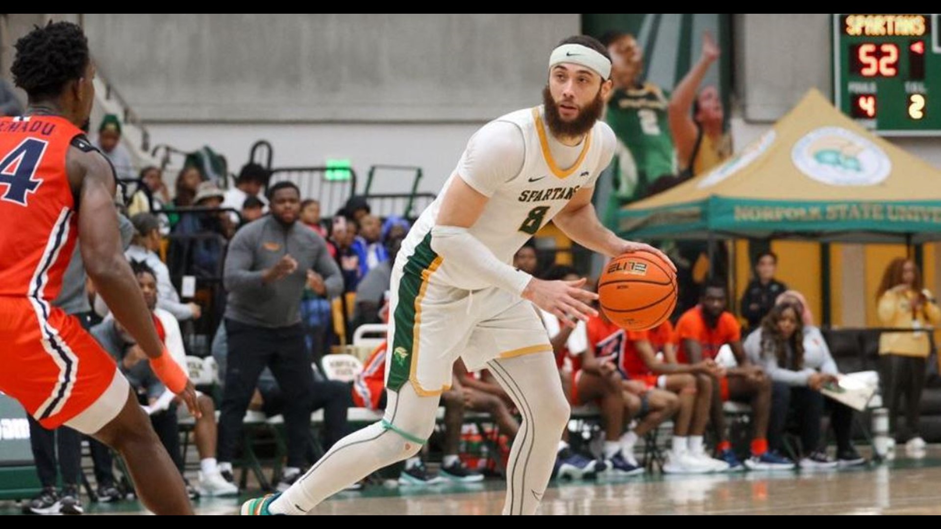 Jamarii Thomas added 14 points but made just 2 of 11 shots — both from beyond the arc. He made all eight of his free throws.