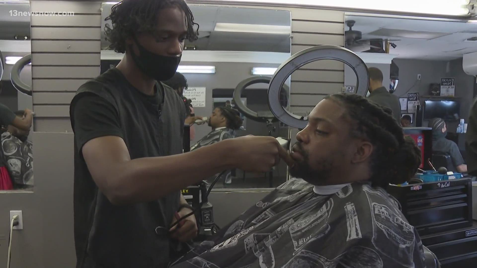 A White House initiative wants barber shops and salons (places where employees have the ear of their clients) to help encourage people to get the shot.