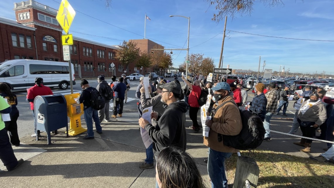 Newport News shipbuilders hold rally | 13newsnow.com