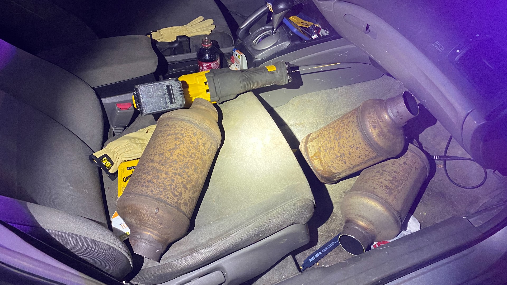 Man arrested, charged with stealing catalytic converters from Virginia ...