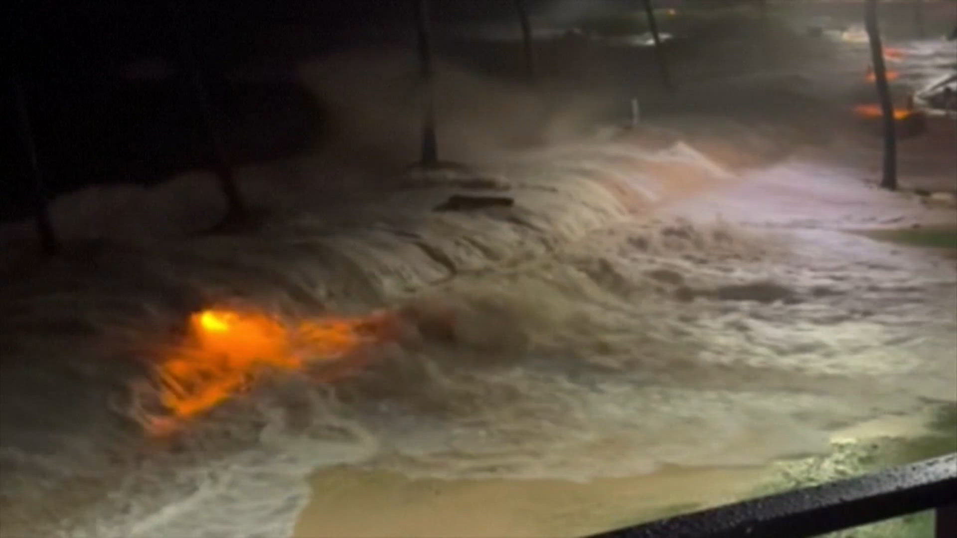 Hurricane Lowell devastates Hawaii