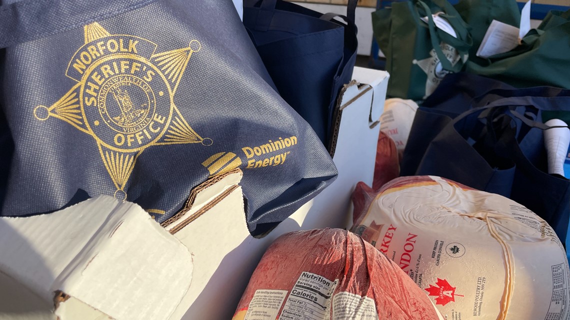 Norfolk Sheriff's Office delivers Christmas meals to families - Vimarsana News