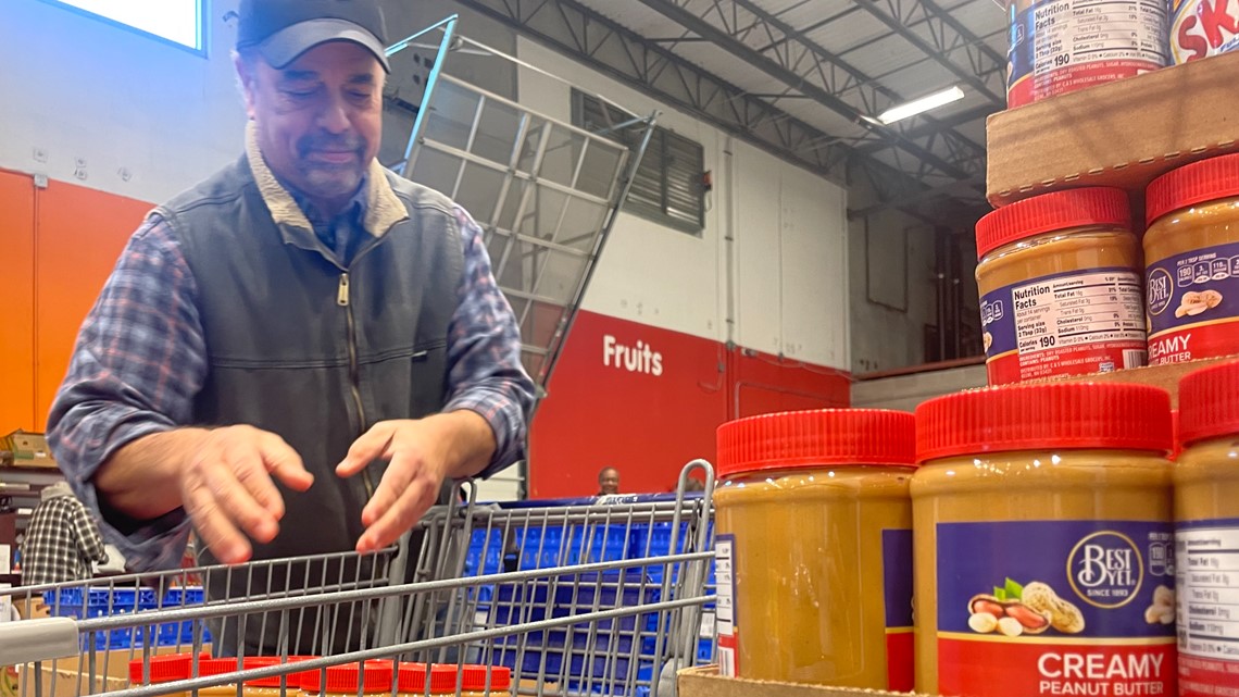 Virginia Peninsula Foodbank reports 35% increase in demand - Vimarsana News