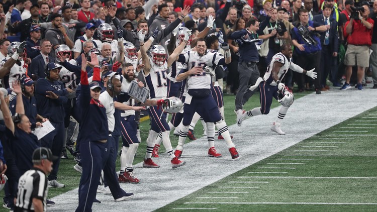 2018 Score Color Rush #16 Rob Gronkowski - New England Patriots